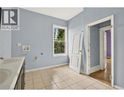 86 SHERMAN Avenue N - 26