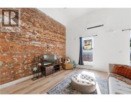 45 WELLINGTON Street N - 8