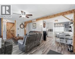 90 FAIRVIEW Crescent - 12