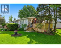 90 FAIRVIEW Crescent - 3