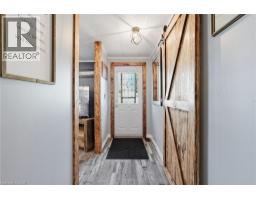 90 FAIRVIEW Crescent - 8
