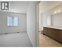 82 GLEDHILL Crescent - 30