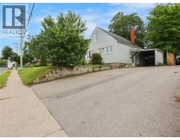 219 LANCASTER Street W - 4