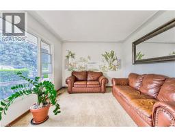 46 ELROY Road - 8
