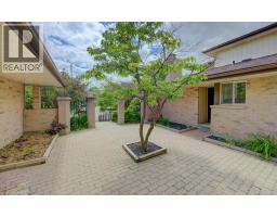 458 BEECHWOOD Place UnitNo. 3 - 3