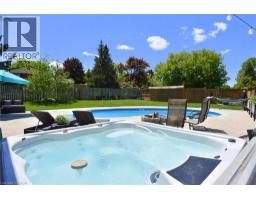 8 SHERIDAN Boulevard - 34