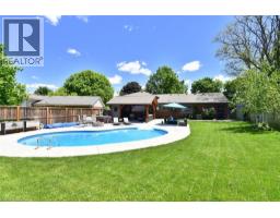 8 SHERIDAN Boulevard - 35
