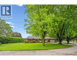 885 WINSTON Boulevard - 2