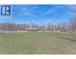 885 WINSTON Boulevard - 46