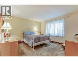 215 BRIAR HILL Crescent - 29