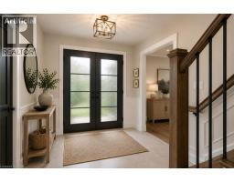215 BRIAR HILL Crescent - 3