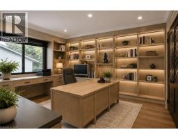 215 BRIAR HILL Crescent - 30