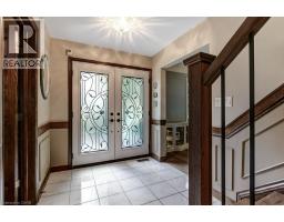 215 BRIAR HILL Crescent - 4