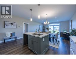 375 ARGYLE Avenue - 3