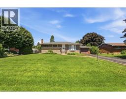 41 ORIOLE Crescent - 2