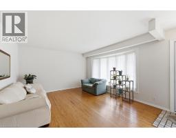 41 ORIOLE Crescent - 4