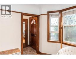 52 CAMERON Avenue S - 5