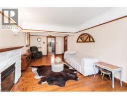 52 CAMERON Avenue S - 6