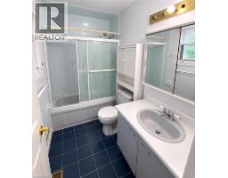 10 JEANETTE Avenue - 11