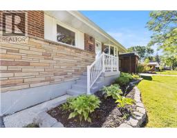 27 BOBOLINK Road - 7