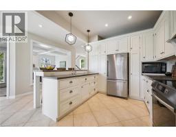 576 FALCONRIDGE Crescent - 12