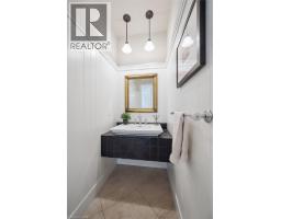 576 FALCONRIDGE Crescent - 18