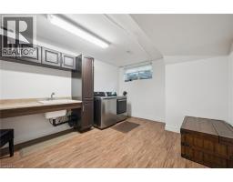 576 FALCONRIDGE Crescent - 36