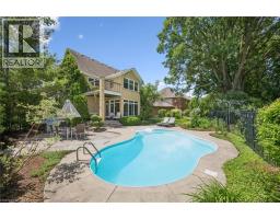 576 FALCONRIDGE Crescent - 42
