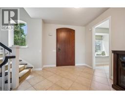 576 FALCONRIDGE Crescent - 5