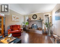 1015 QUEEN Street - 10