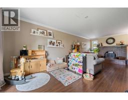 1015 QUEEN Street - 12