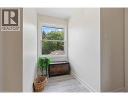 1015 QUEEN Street - 17