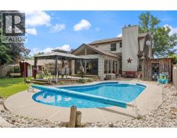 1015 QUEEN Street - 29