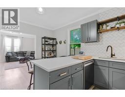 35 SHADE Street - 11