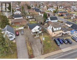 880 LAWRENCE Road - 33