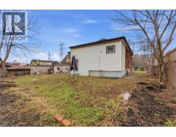 880 LAWRENCE Road - 43