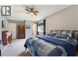 13 PINE RIDGE Crescent - 12