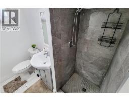12 MAITLAND Avenue - 48