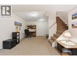 44 FORESTVIEW Drive - 32