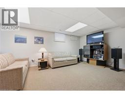 44 FORESTVIEW Drive - 33
