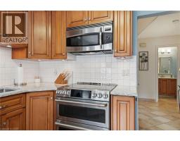 44 FORESTVIEW Drive - 6