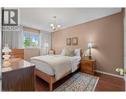 8 COCHRANE Avenue - 20