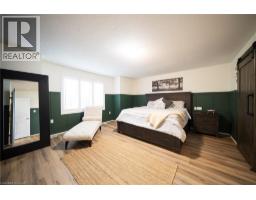 73 ELEANOR Avenue - 16