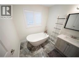73 ELEANOR Avenue - 20