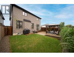 73 ELEANOR Avenue - 35