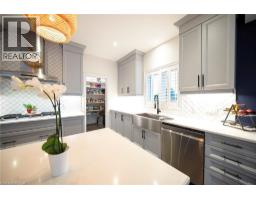 73 ELEANOR Avenue - 8