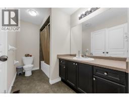 370 STONEHENGE Drive UnitNo. 13 - 19