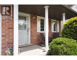 7 IVY LANE Court - 4
