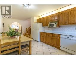 102 MARKSON Crescent - 12