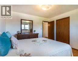102 MARKSON Crescent - 16